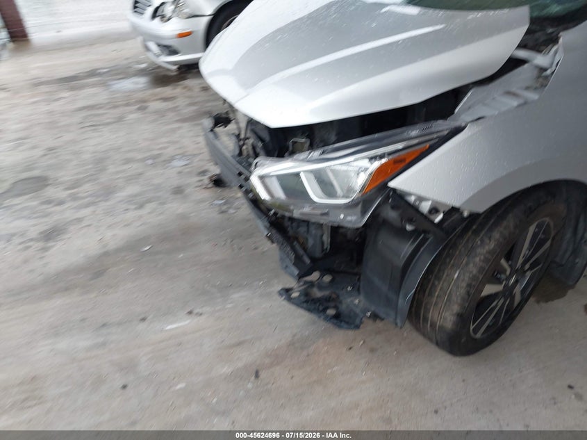 2022 NISSAN VERSA auction photo 6