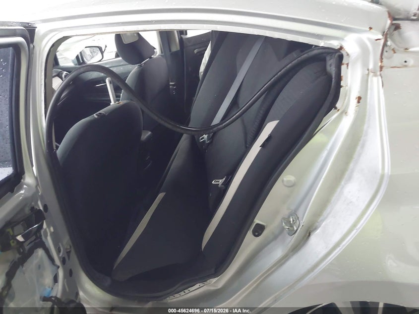 2022 NISSAN VERSA auction photo 8