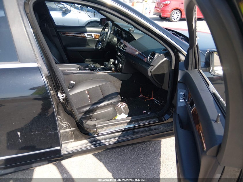 2012 MERCEDES-BENZ C 250 auction photo 5