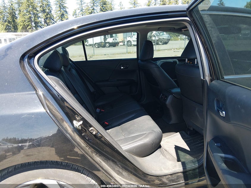 2017 HONDA ACCORD auction photo 8