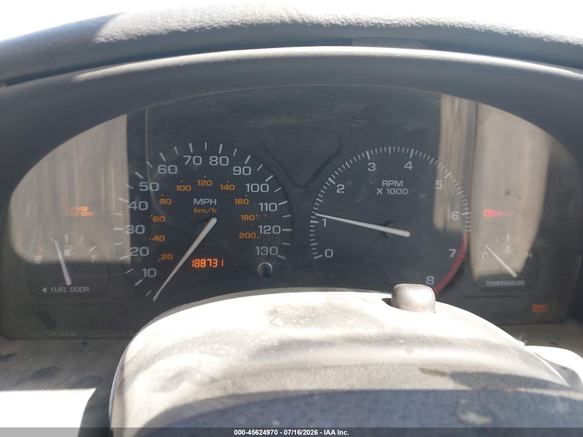2002 SATURN S-SERIES auction photo 7