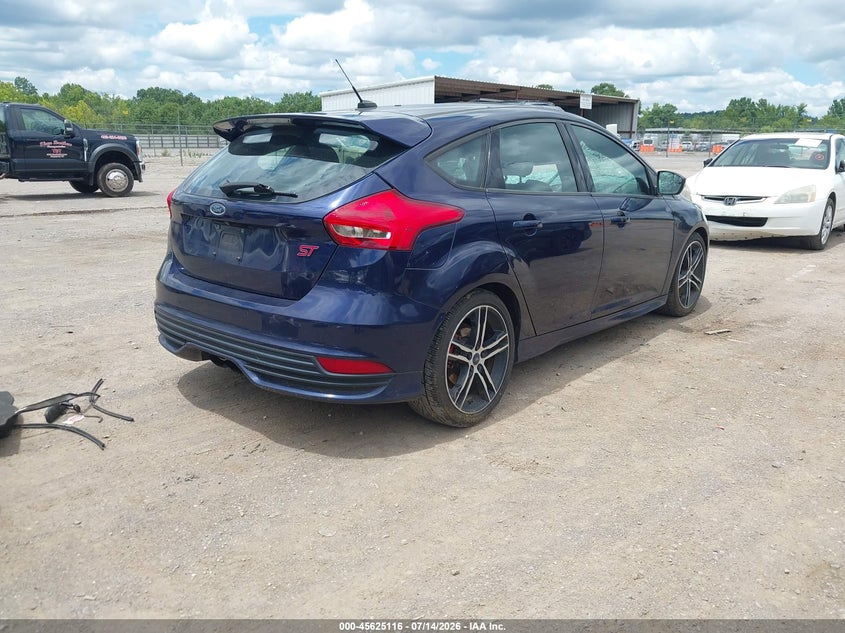 Vin: 1fadp3l91hl312563, lot: 46123582, ford focus st 20174