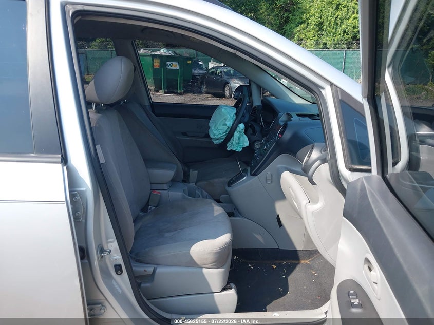 2008 KIA RONDO auction photo 5