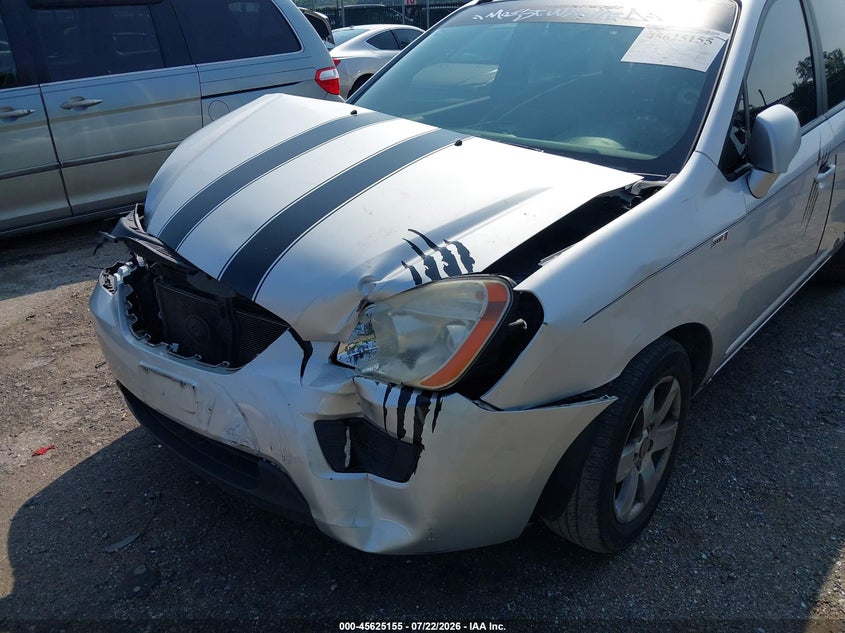 2008 KIA RONDO auction photo 6