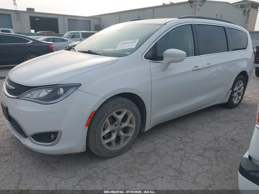 Vin: 2c4rc1fg8lr143331, lot: 46123630, chrysler pacifica touring 20202