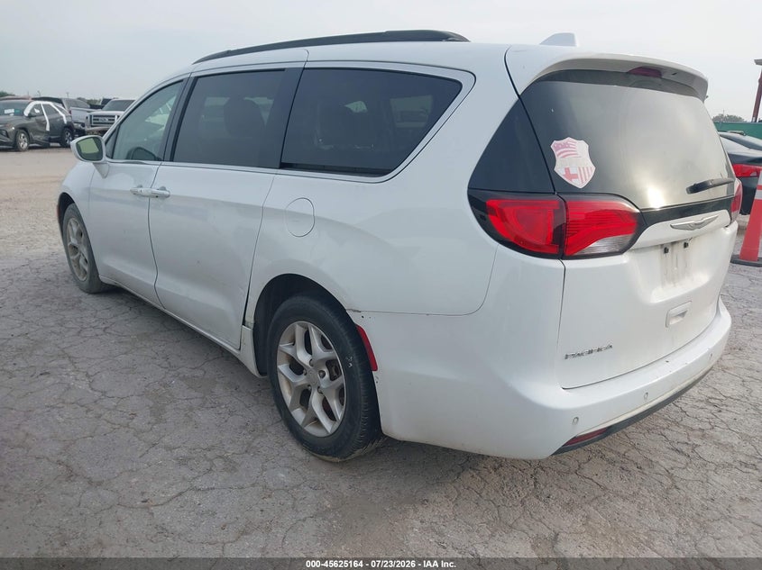 Vin: 2c4rc1fg8lr143331, lot: 46123630, chrysler pacifica touring 20203