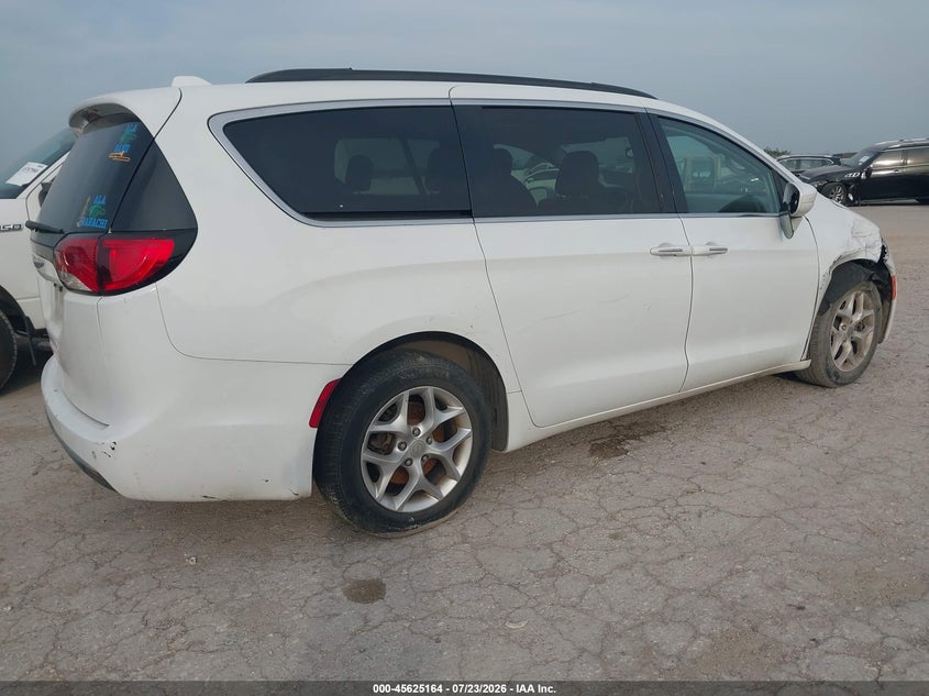 Vin: 2c4rc1fg8lr143331, lot: 46123630, chrysler pacifica touring 20204