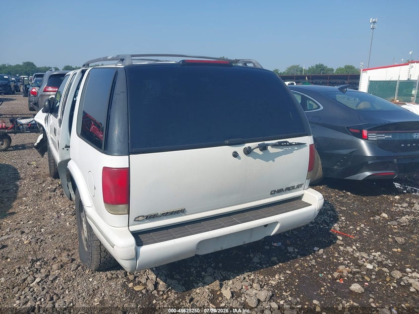 1996 Chevrolet Blazer VIN: 1GNDT13WXT2232460 Lot: 45625250