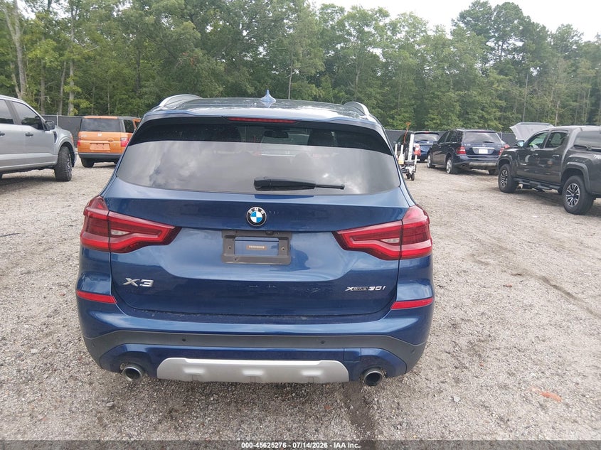 BMW X3 - zdjecie 17