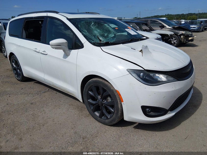 Vin: 2c4rc1gg7kr548688, lot: 46123744, chrysler pacifica limited 2019 img_1