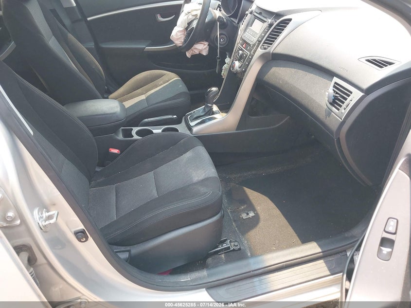 2014 HYUNDAI ELANTRA GT auction photo 5