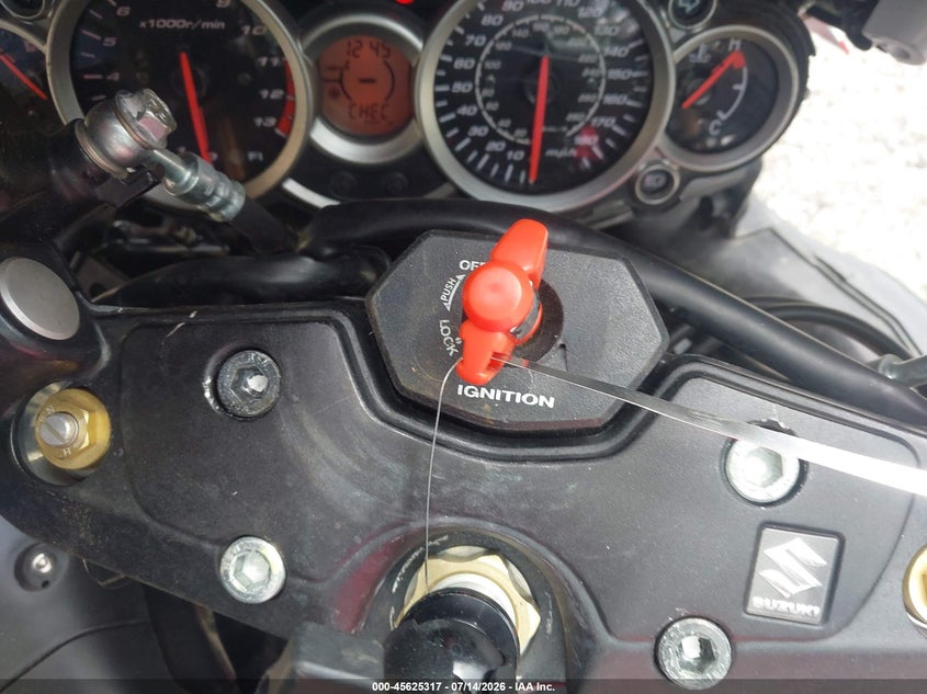 2015 Suzuki Gsx1300 Ra VIN: JS1GX72B4F2101244 Lot: 45625317