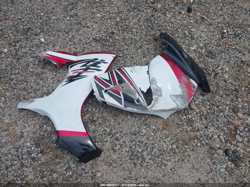 2015 Suzuki Gsx1300 Ra VIN: JS1GX72B4F2101244 Lot: 45625317
