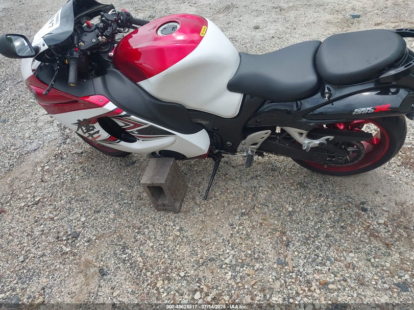 2015 Suzuki Gsx1300 Ra VIN: JS1GX72B4F2101244 Lot: 45625317