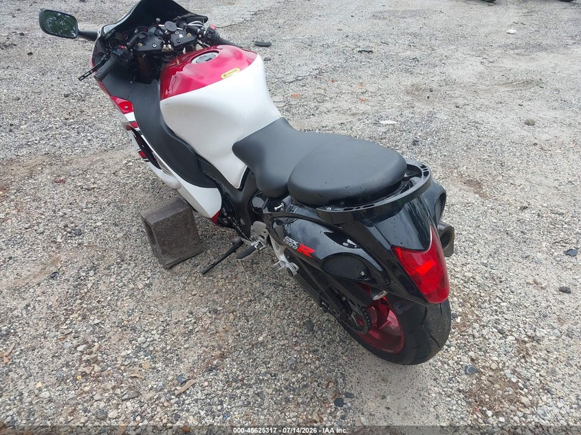 2015 SUZUKI GSX1300 auction photo 3