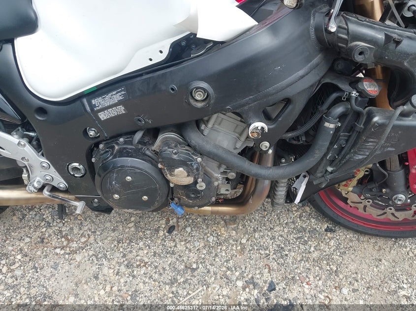 2015 SUZUKI GSX1300 auction photo 8