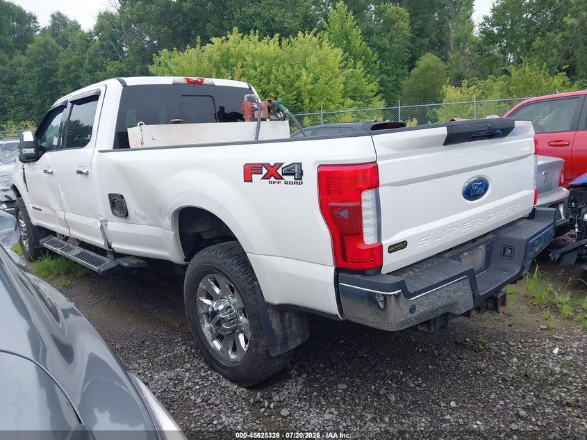 2017 FORD F-350 — zdjęcie 3