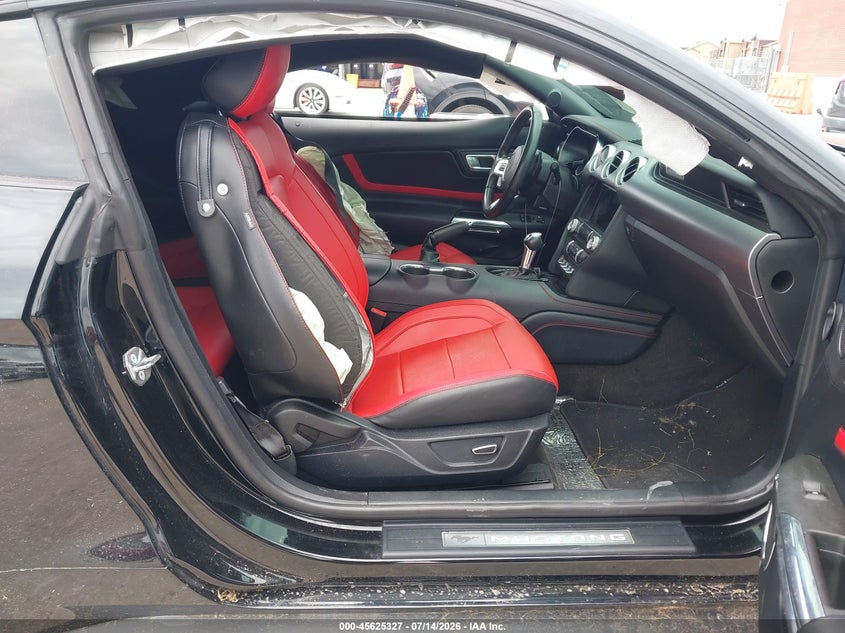 2018 FORD MUSTANG auction photo 5