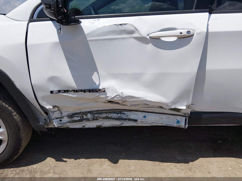 2024 Jeep Compass Latitude 4X4 VIN: 3C4NJDBN7RT581242 Lot: 45625407