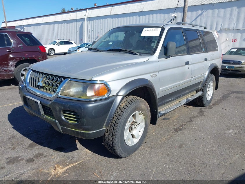 2002 MITSUBISHI MONTERO SPORT auction photo 2