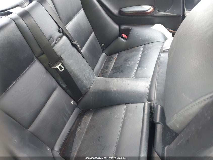 2005 BMW 330CI auction photo 8