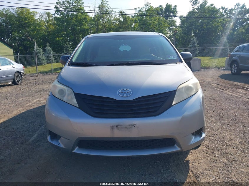AtlanticExpress - Toyota Sienna