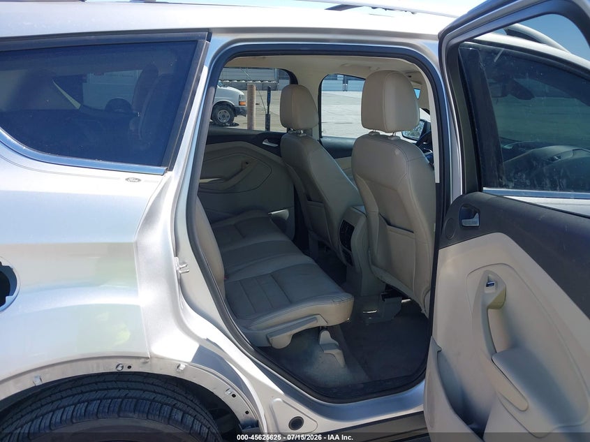 2016 FORD ESCAPE auction photo 8