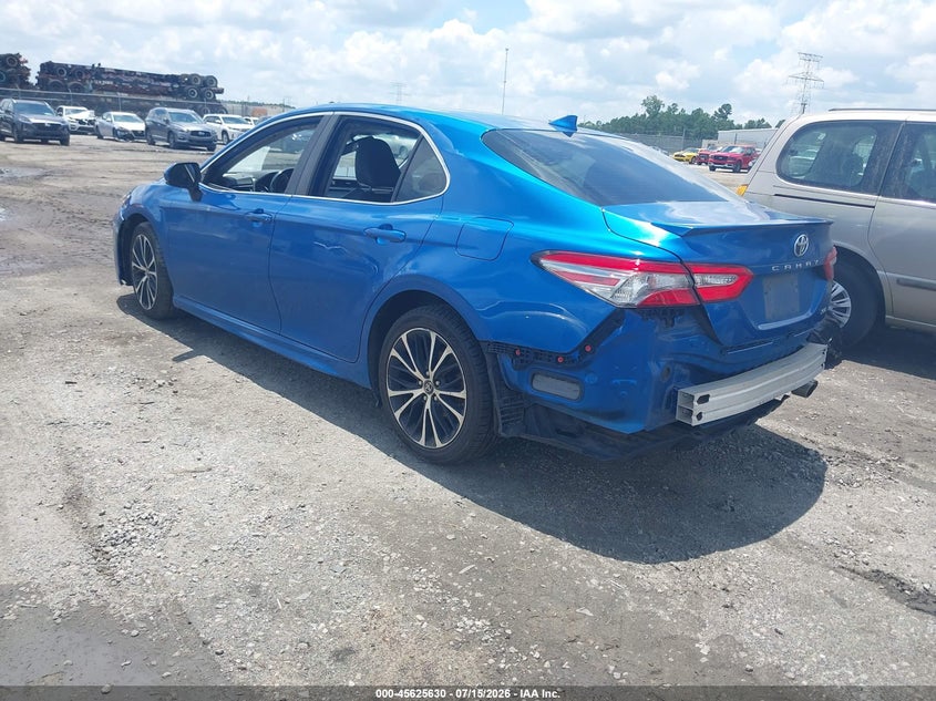 2019 TOYOTA CAMRY auction photo 3