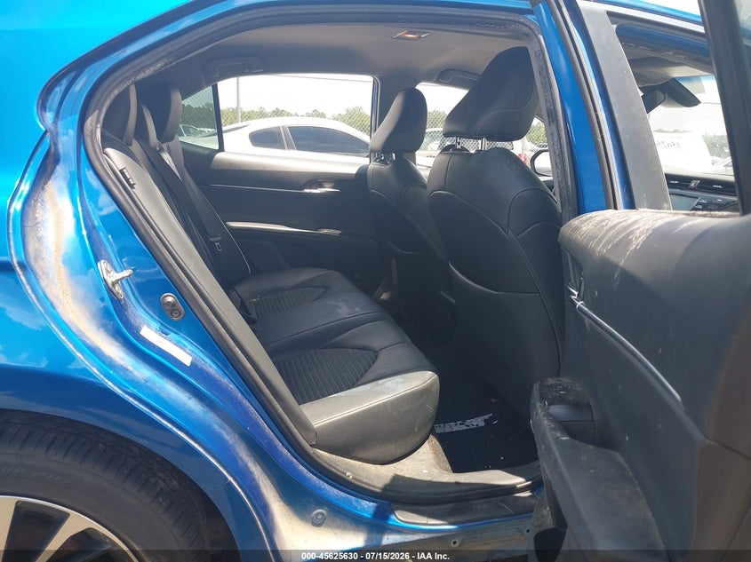 2019 TOYOTA CAMRY auction photo 8