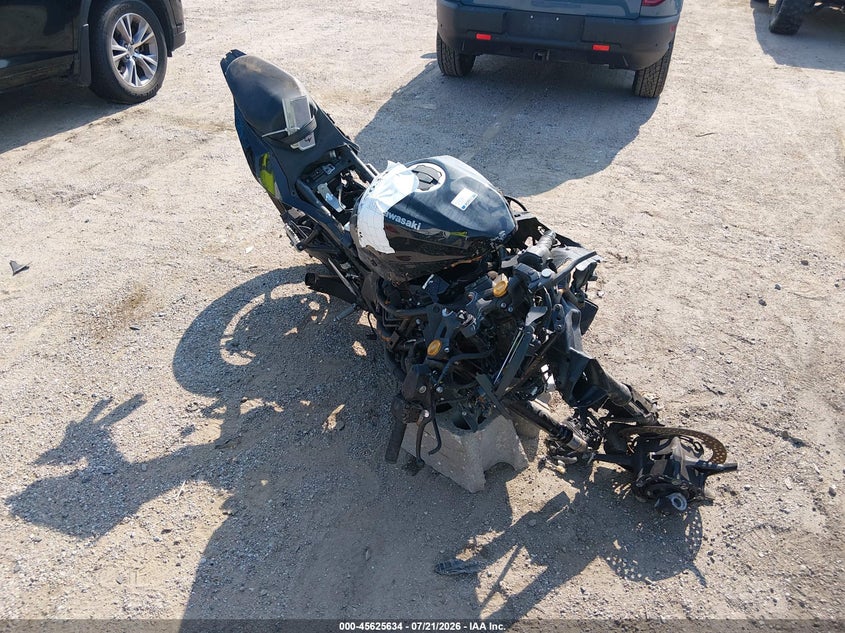 2025 KAWASAKI ZX400 auction photo 1