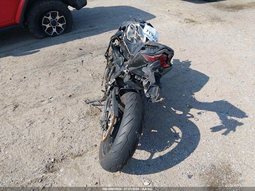 2025 KAWASAKI ZX400 auction photo 6