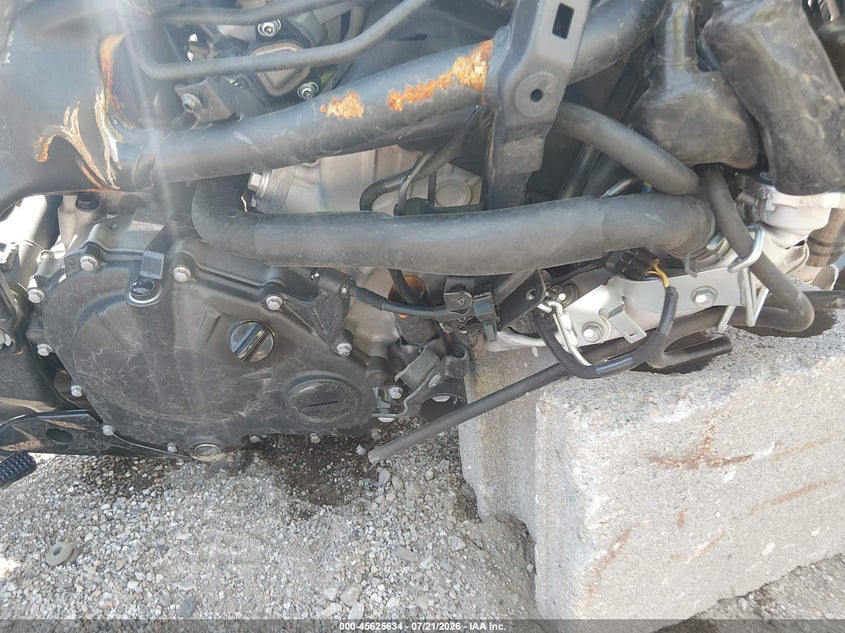 2025 KAWASAKI ZX400 auction photo 8