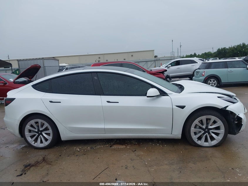 2022 Tesla Model 3 Long Range Dual Motor All-Wheel Drive VIN: 5YJ3E1EB9NF119642 Lot: 45625669