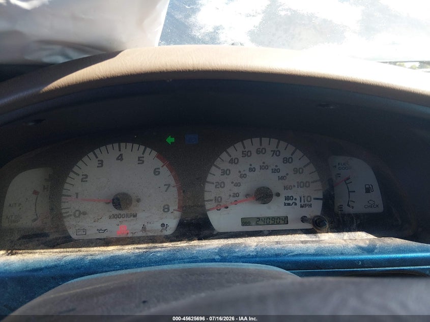 2004 TOYOTA TACOMA auction photo 7