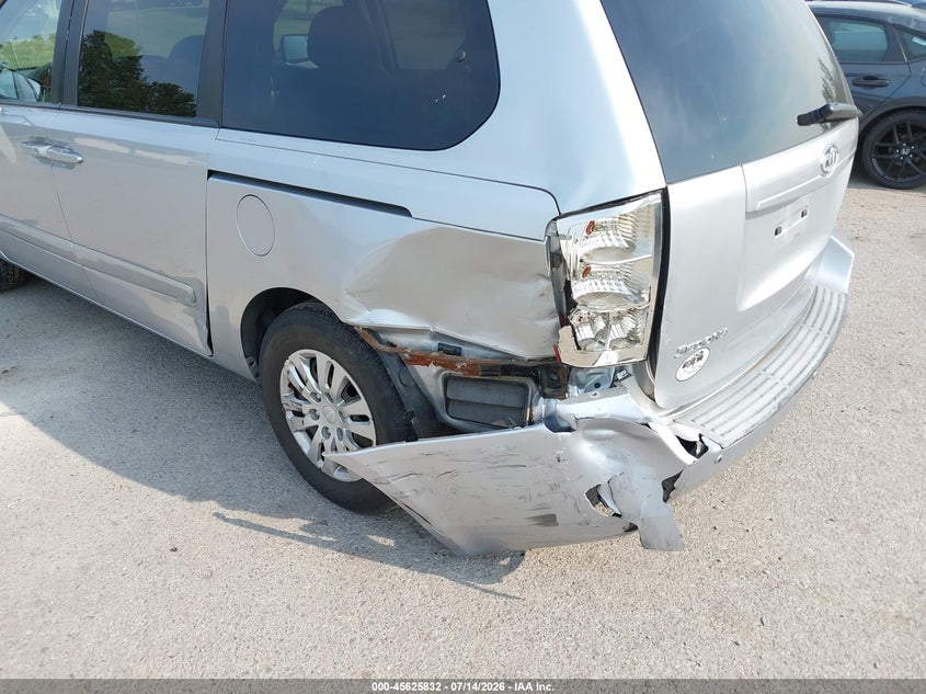 2011 Kia Sedona Lx VIN: KNDMG4C72B6406665 Lot: 45625832