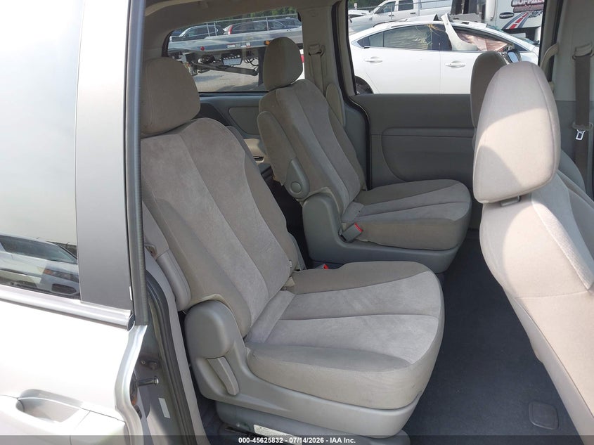 2011 Kia Sedona Lx VIN: KNDMG4C72B6406665 Lot: 45625832