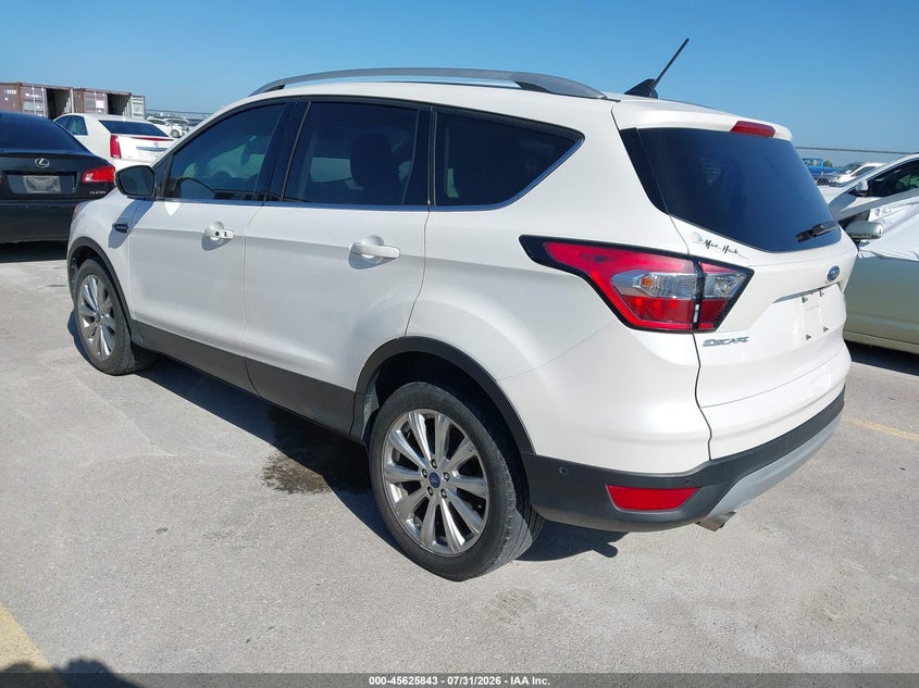 Vin: 1fmcu0j95jua22077, lot: 46124309, ford escape titanium 20183