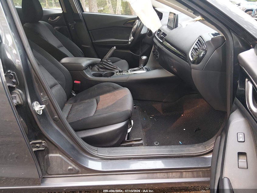 2016 MAZDA MAZDA3 auction photo 5