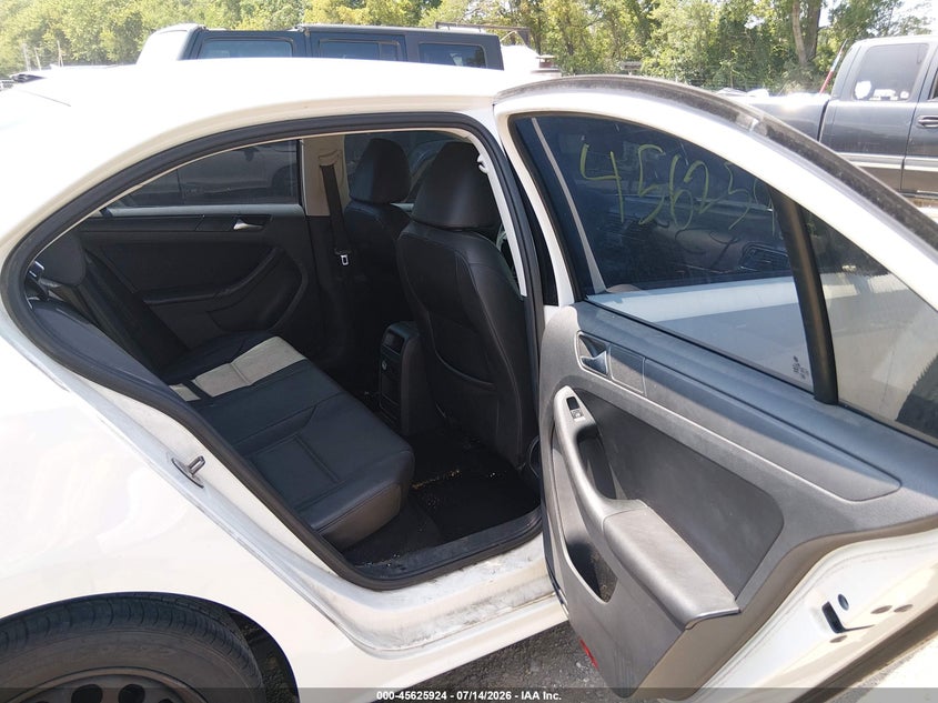 2012 Volkswagen Jetta 2.5L Se VIN: 3VWDP7AJ1CM372099 Lot: 45625924