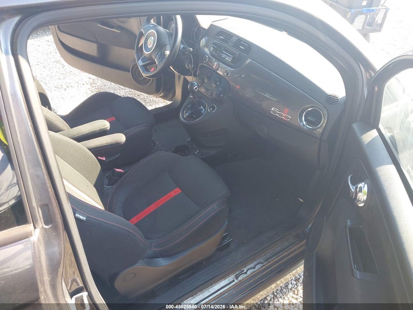 2015 FIAT 500 auction photo 5