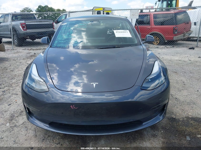 TESLA MODEL 3 - zdjęcie 12