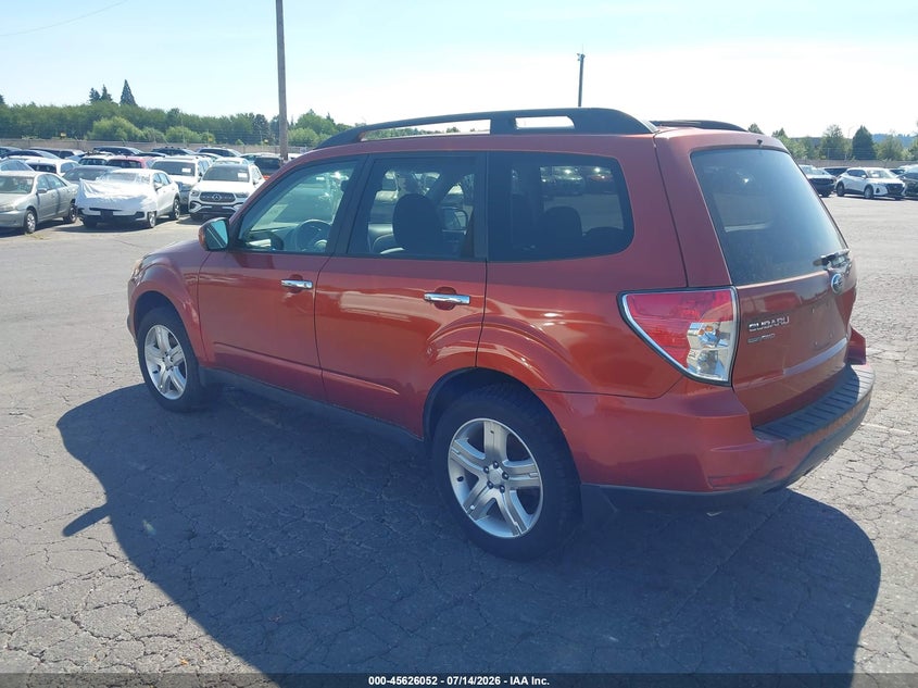 2010 SUBARU FORESTER auction photo 3