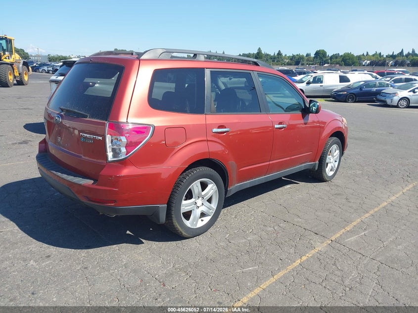2010 SUBARU FORESTER auction photo 4