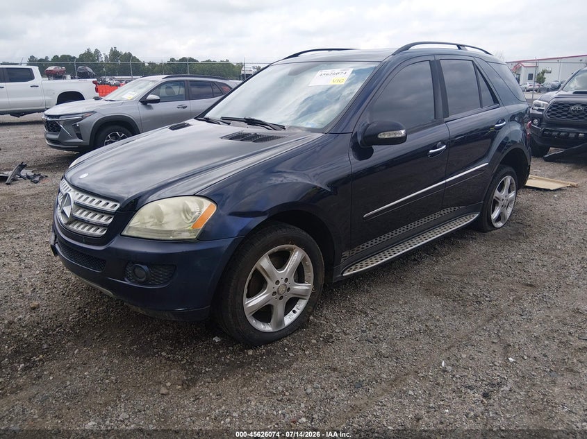2008 Mercedes-Benz M-Class 3.5L, Левый зад, IAAI, VIN 4JGBB86E28A310463 — фото 2