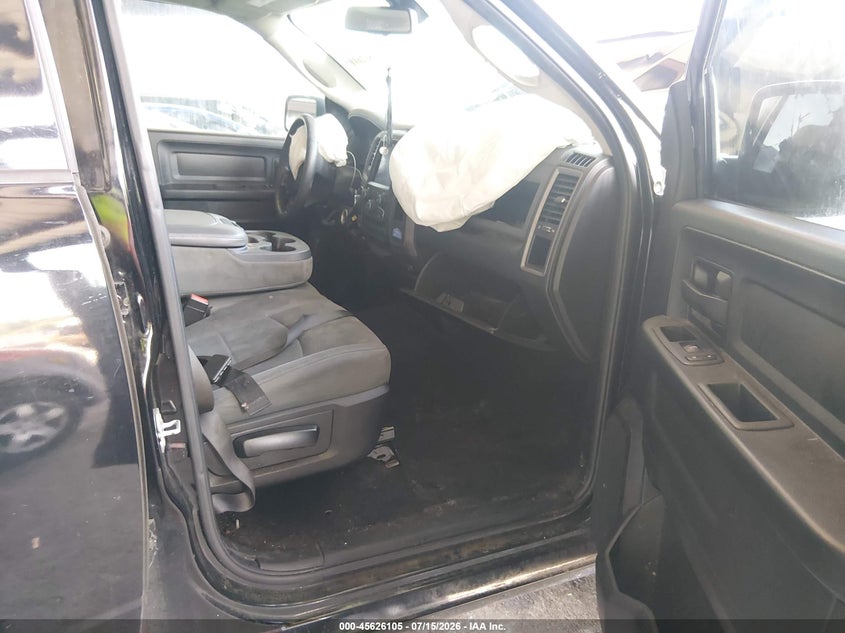 2019 RAM 1500 CLASSIC auction photo 5