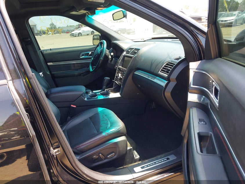 2016 FORD EXPLORER auction photo 5