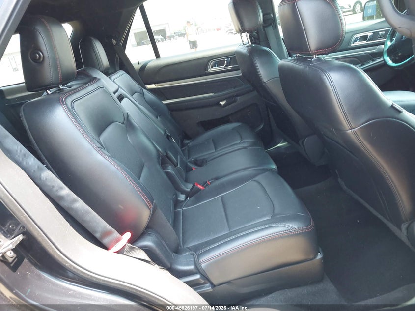 2016 FORD EXPLORER auction photo 8