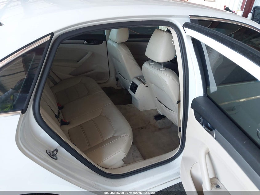 2014 VOLKSWAGEN PASSAT auction photo 8