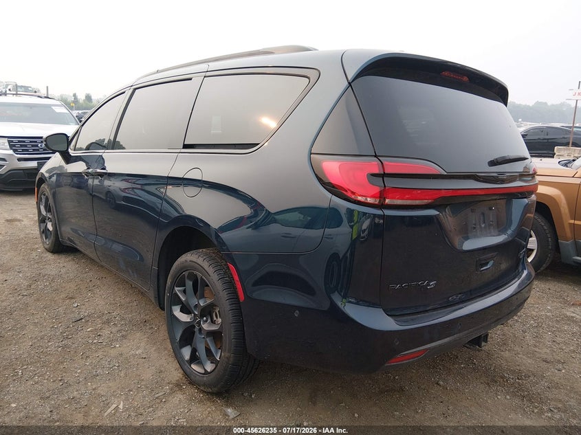 2023 CHRYSLER PACIFICA auction photo 3