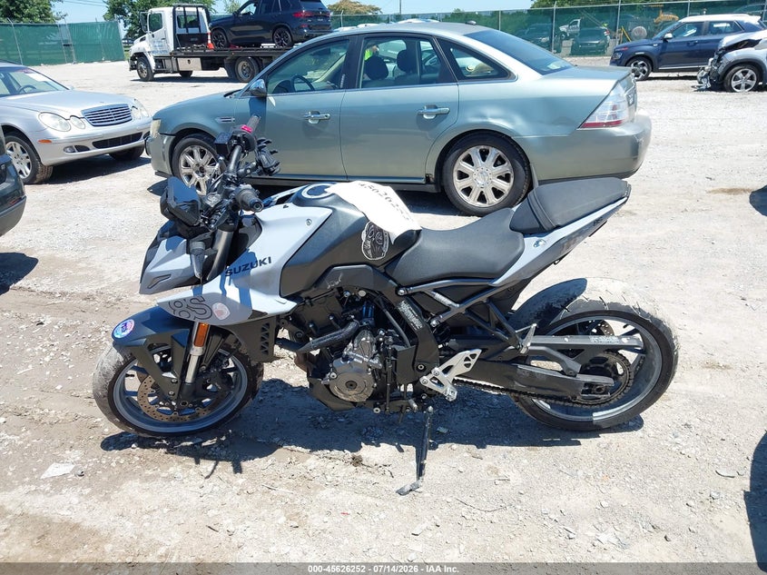 2024 Suzuki Gsx800 R VIN: JS1EM11B9R7100032 Lot: 45626252